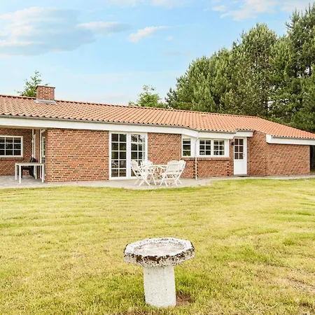 8 Person In Rsted Holiday home *